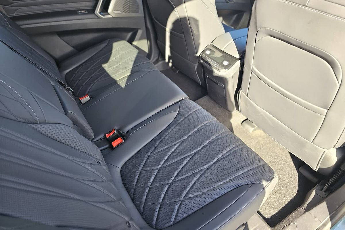 2025 LDV D90 Executive SV9A