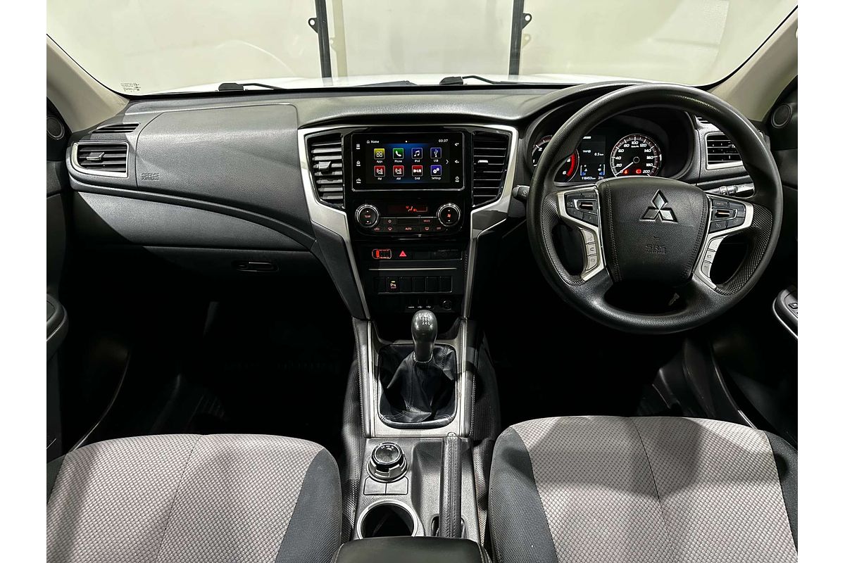 2019 Mitsubishi Triton GLX+ MR 4X4