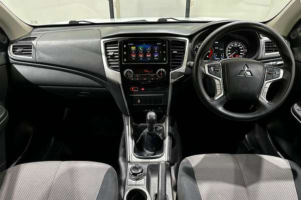 2019 Mitsubishi Triton GLX+ MR 4X4