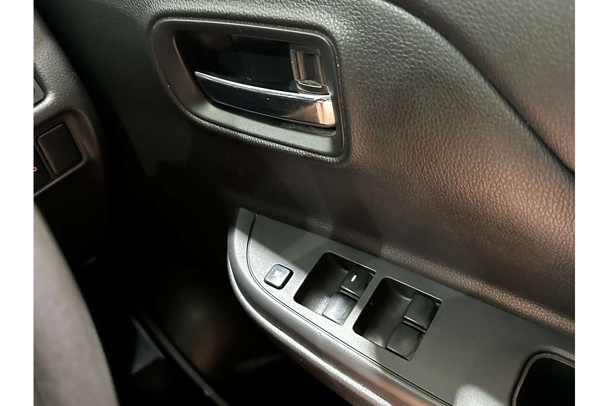 2019 Mitsubishi Triton GLX+ MR 4X4