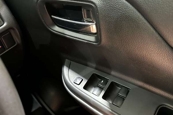2019 Mitsubishi Triton GLX+ MR 4X4