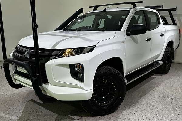 2019 Mitsubishi Triton GLX+ MR 4X4