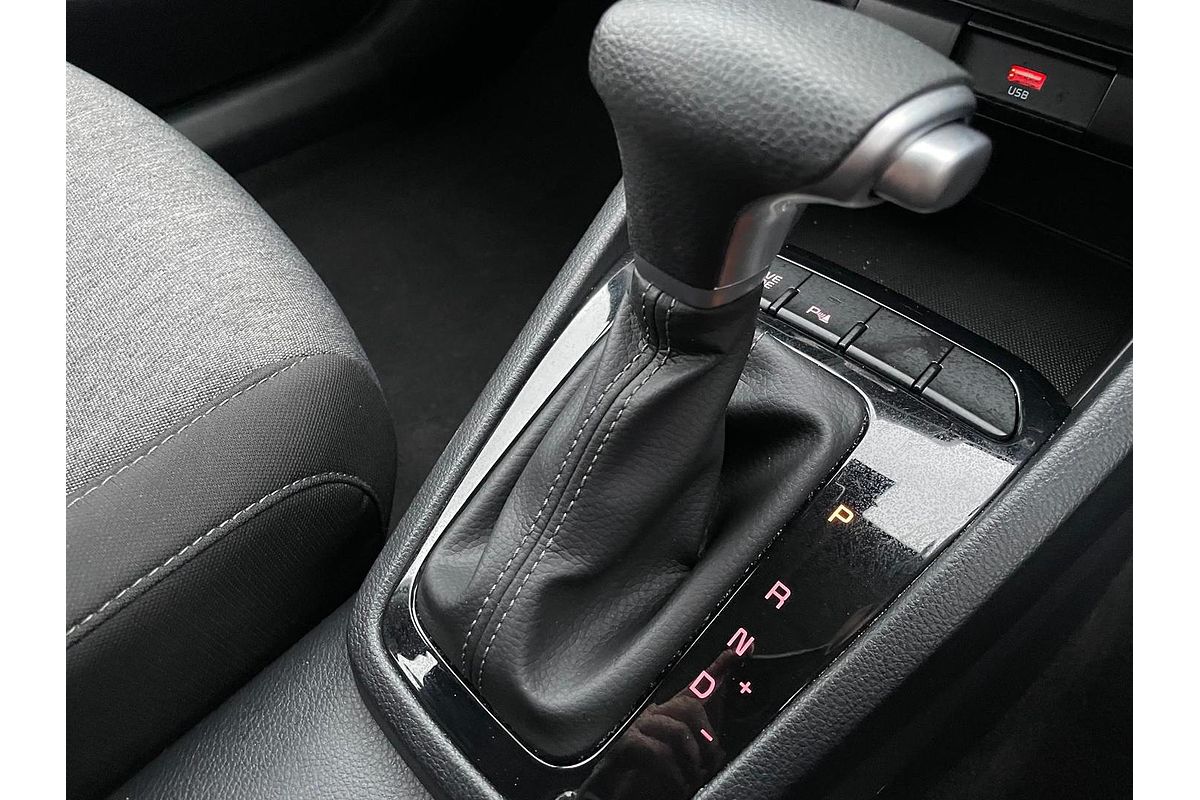 2024 Kia Stonic S YB
