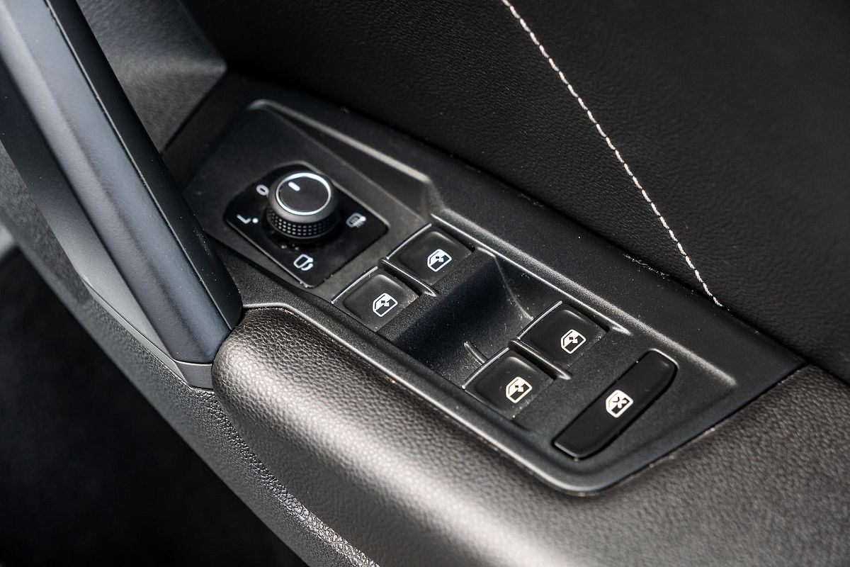 2021 Volkswagen Tiguan 162TSI R-Line 5N