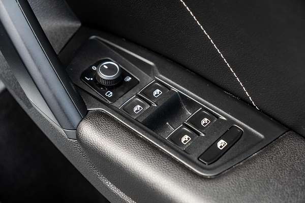 2021 Volkswagen Tiguan 162TSI R-Line 5N