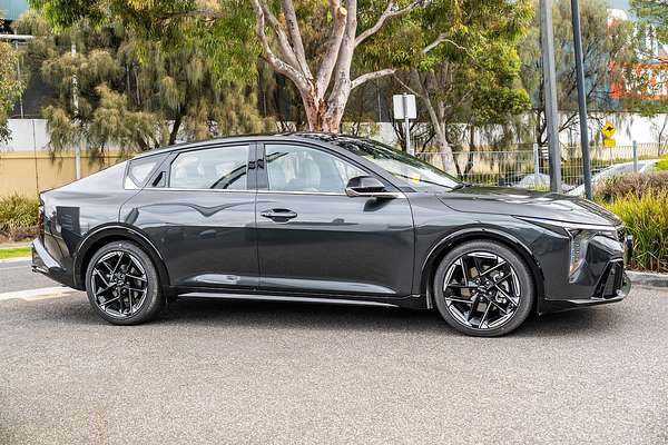2025 Kia K4 GT-Line CL4m