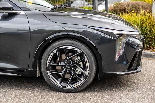 2025 Kia K4 GT-Line CL4m