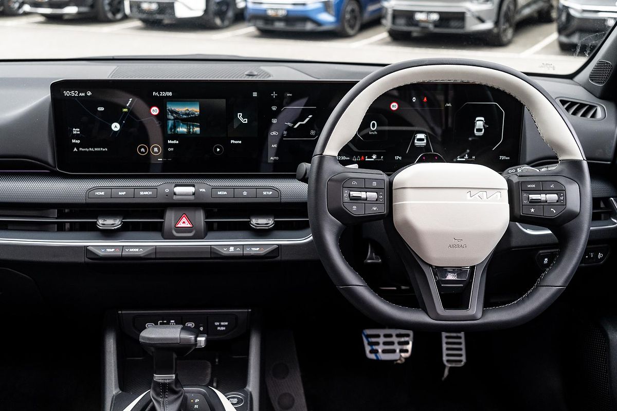 2025 Kia K4 GT-Line CL4m