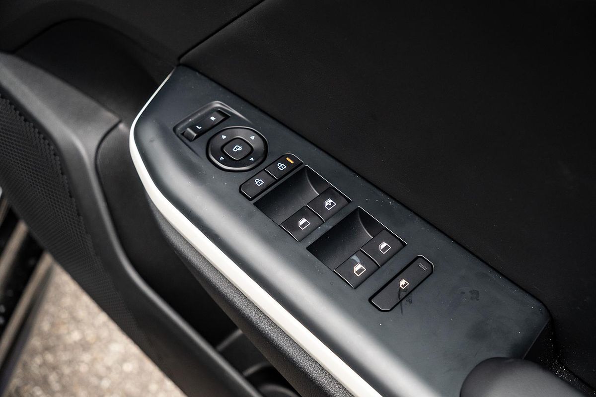2025 Kia K4 GT-Line CL4m