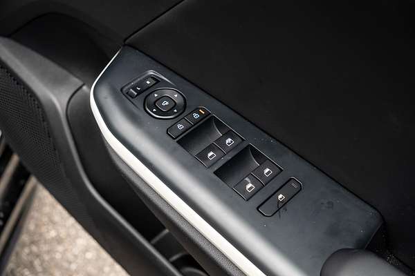 2025 Kia K4 GT-Line CL4m