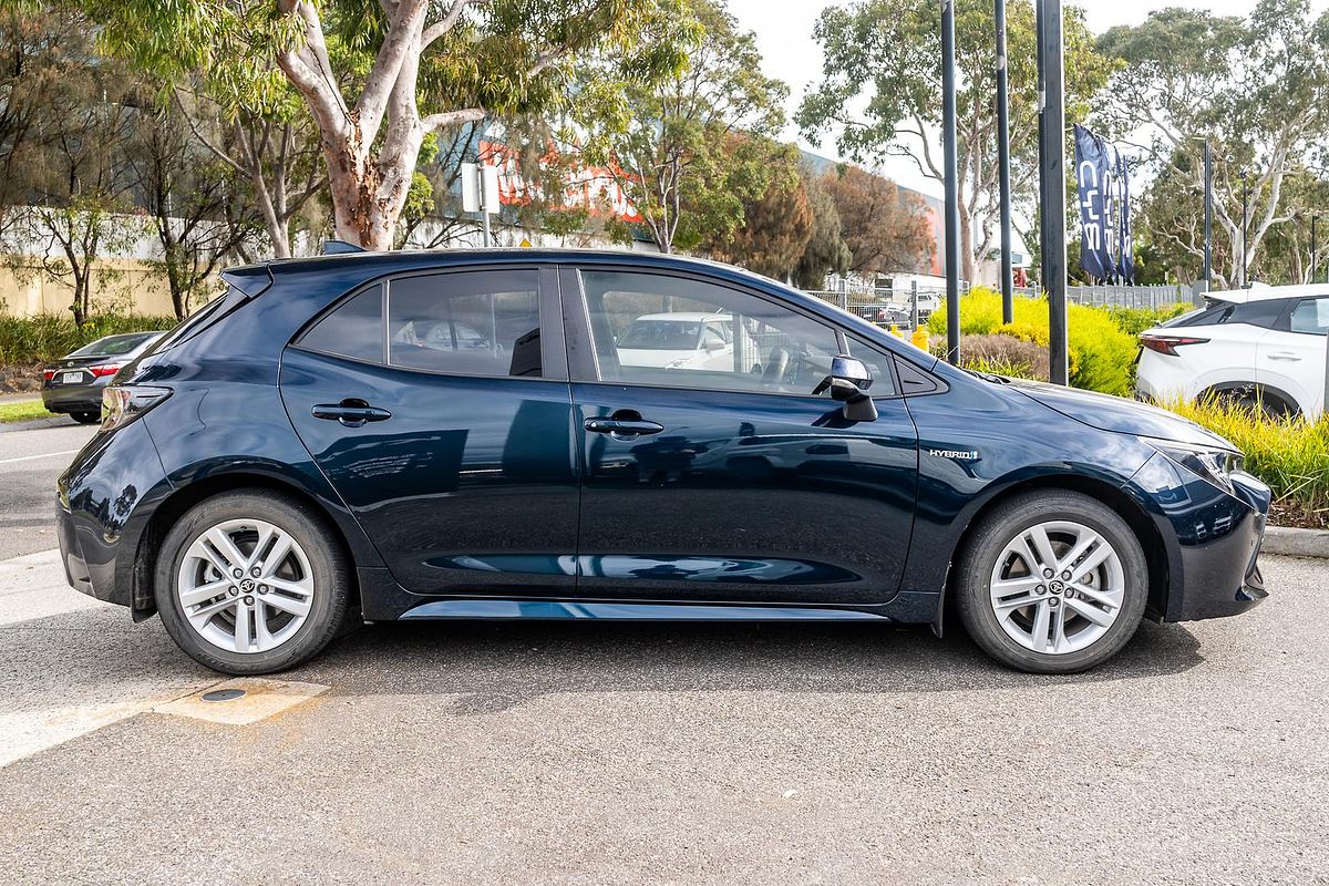 2019 Toyota Corolla SX Hybrid ZWE211R