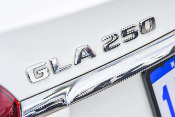 2017 Mercedes-Benz GLA-Class GLA250 X156