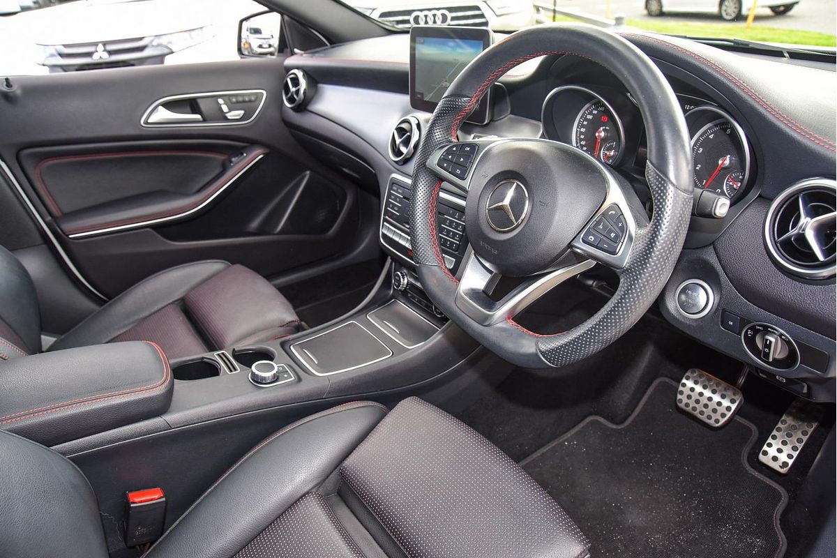 2017 Mercedes-Benz GLA-Class GLA250 X156