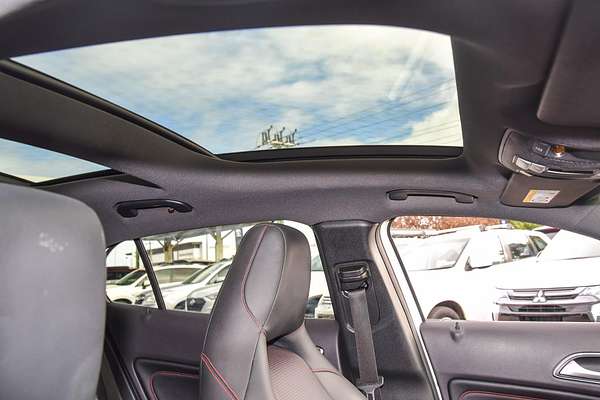 2017 Mercedes-Benz GLA-Class GLA250 X156