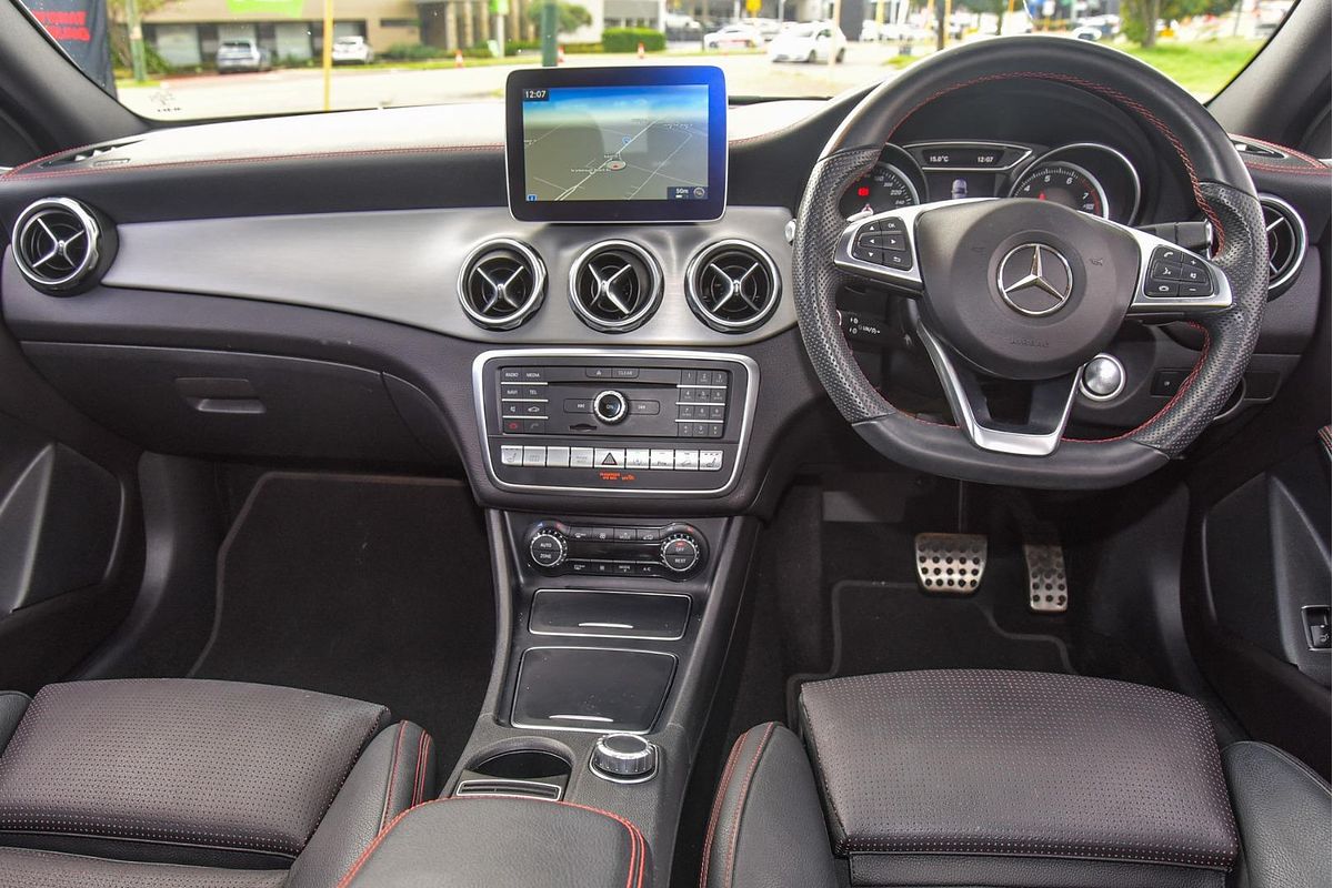2017 Mercedes-Benz GLA-Class GLA250 X156