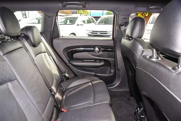 2018 MINI Clubman Cooper F54