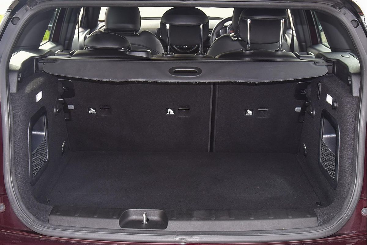 2018 MINI Clubman Cooper F54
