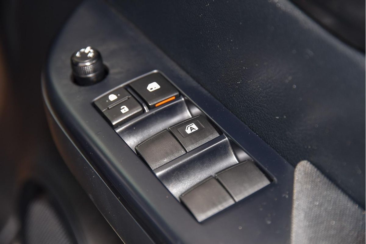2018 Toyota Hilux SR GUN126R