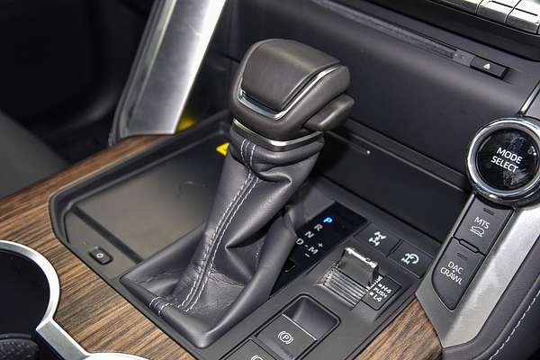 2024 Toyota Landcruiser VX FJA300R