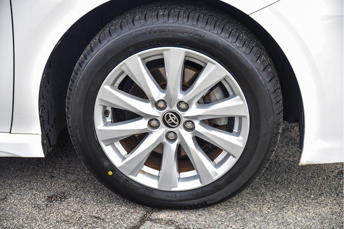 2018 Toyota Camry Ascent Sport AXVH71R