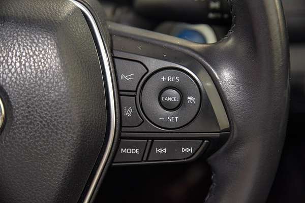 2018 Toyota Camry Ascent Sport AXVH71R