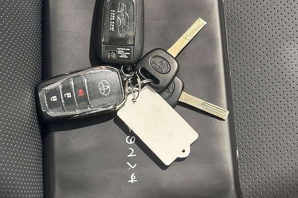 2024 Toyota Hilux Rogue 48V GUN126R 4X4