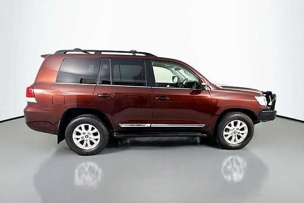 2016 Toyota Landcruiser Sahara VDJ200R