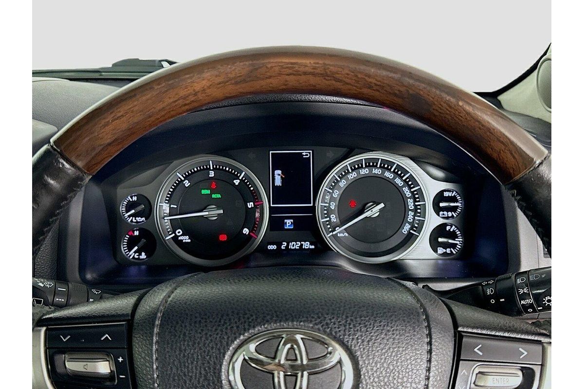2016 Toyota Landcruiser Sahara VDJ200R