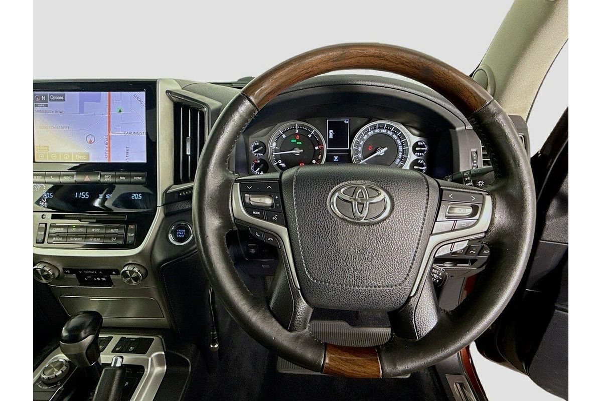 2016 Toyota Landcruiser Sahara VDJ200R