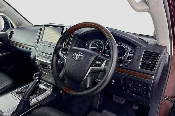 2016 Toyota Landcruiser Sahara VDJ200R