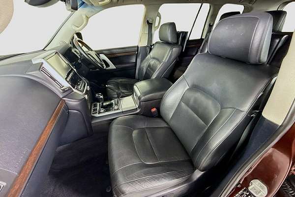 2016 Toyota Landcruiser Sahara VDJ200R