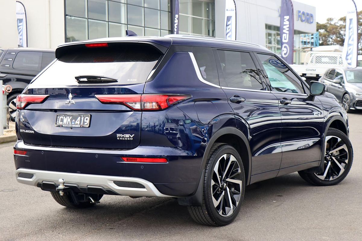 2024 Mitsubishi Outlander PHEV Exceed ZM