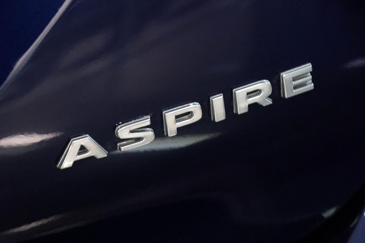 2025 Mitsubishi Outlander Aspire ZM