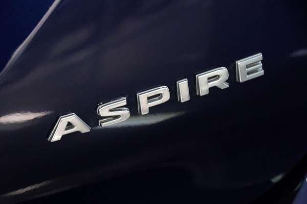 2025 Mitsubishi Outlander Aspire ZM