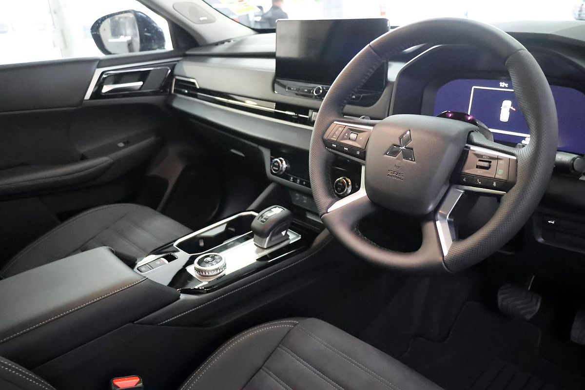 2025 Mitsubishi Outlander Aspire ZM