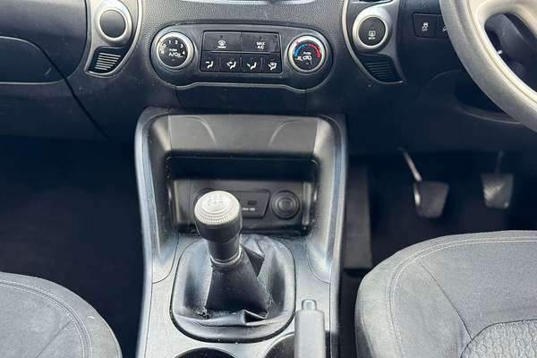 2013 Hyundai ix35 Active LM2