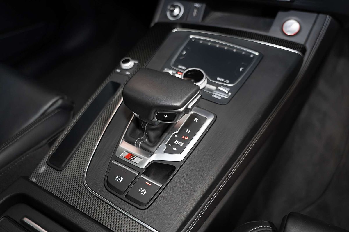 2019 Audi SQ5  FY