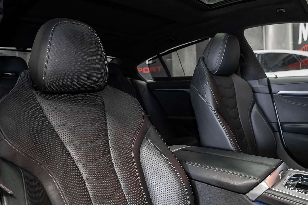 2020 BMW 8 Series M850i xDrive G16