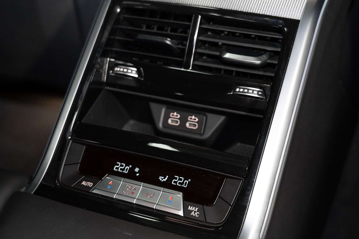 2020 BMW 8 Series M850i xDrive G16