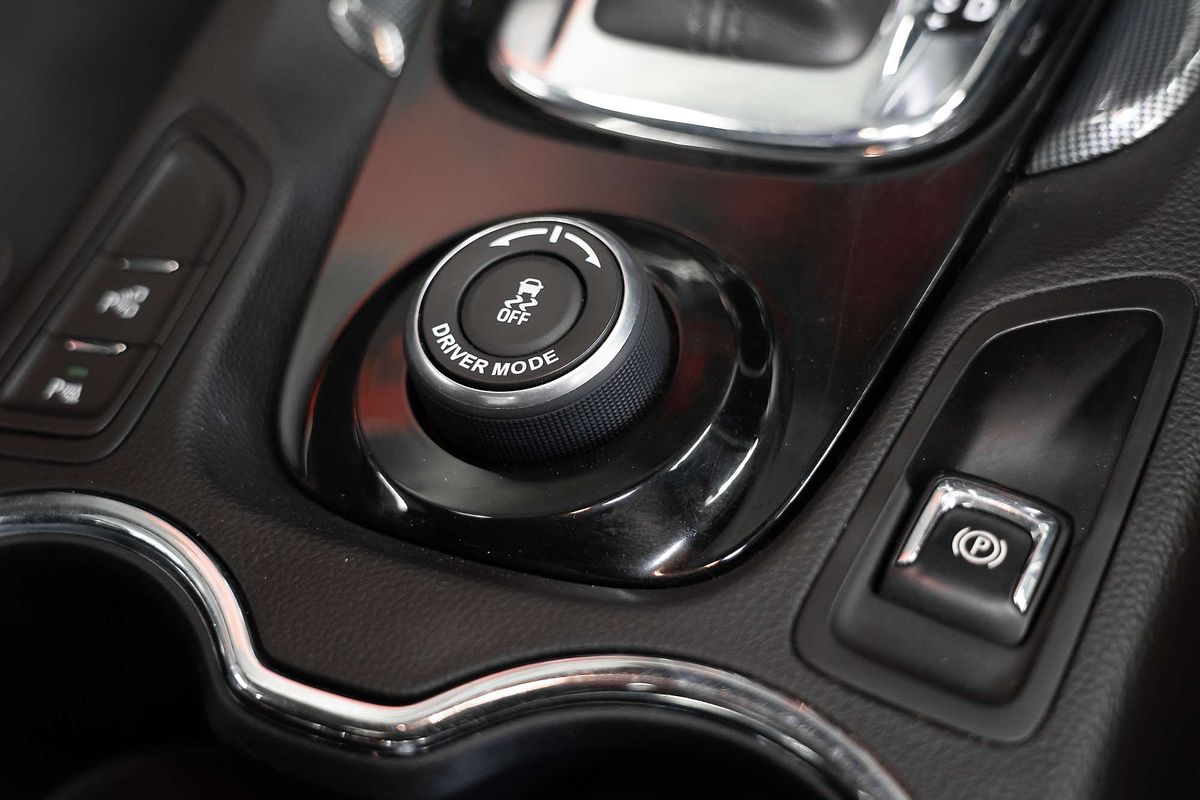 2015 Holden Special Vehicles Maloo R8 GEN-F Rear Wheel Drive