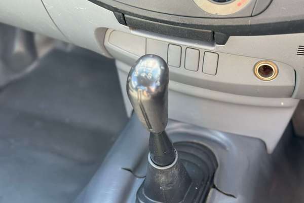 2006 Toyota Hilux SR KUN16R Rear Wheel Drive