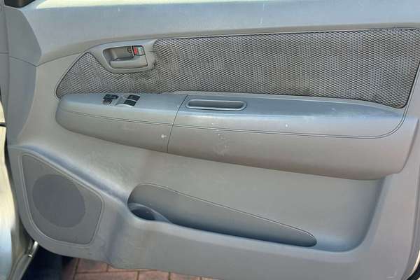 2006 Toyota Hilux SR KUN16R Rear Wheel Drive