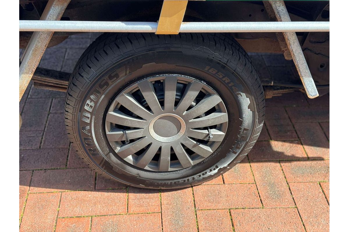 2006 Toyota Hilux SR KUN16R Rear Wheel Drive