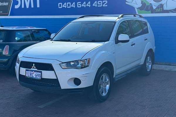 2011 Mitsubishi Outlander LS ZH