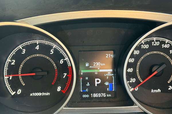 2011 Mitsubishi Outlander LS ZH