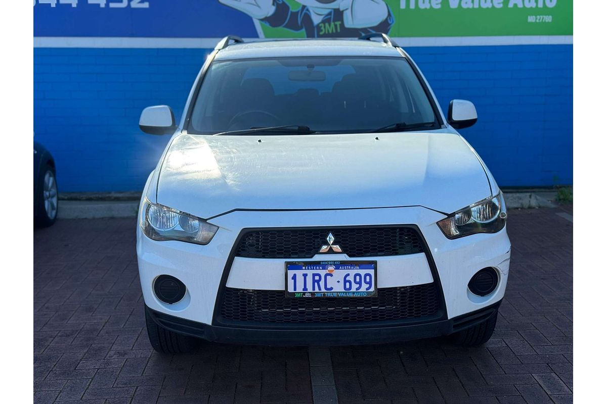 2011 Mitsubishi Outlander LS ZH
