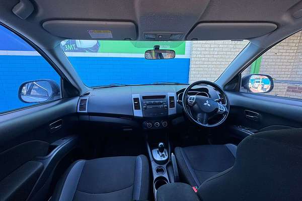 2011 Mitsubishi Outlander LS ZH