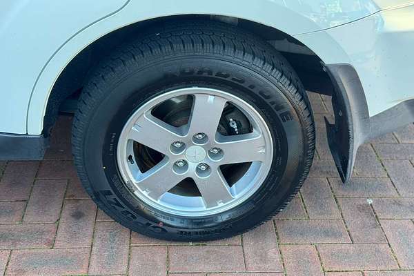 2011 Mitsubishi Outlander LS ZH