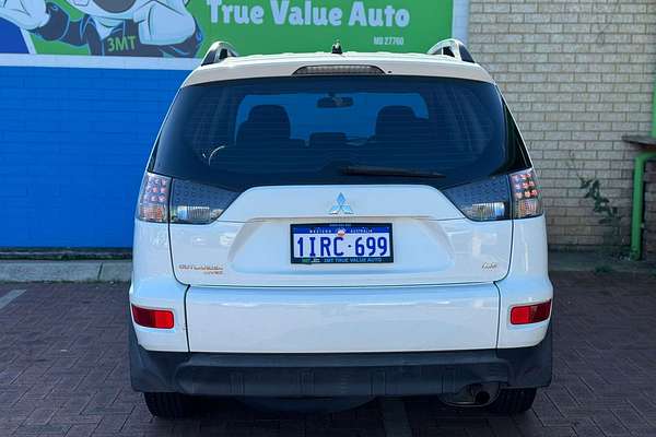 2011 Mitsubishi Outlander LS ZH