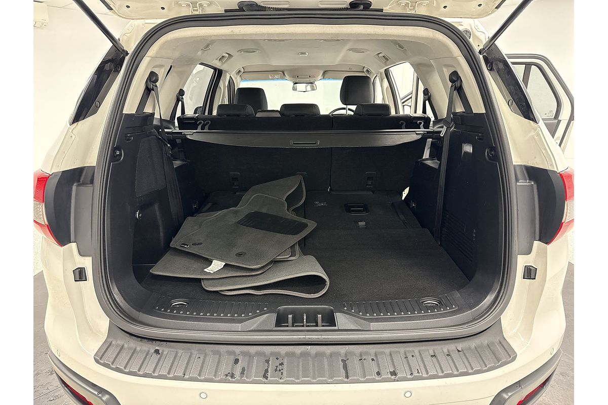 2022 Ford Everest Ambiente UA II 3.2L